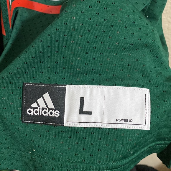 Miami Hurricanes Jersey 🙌🏼 - Picture 6 of 8